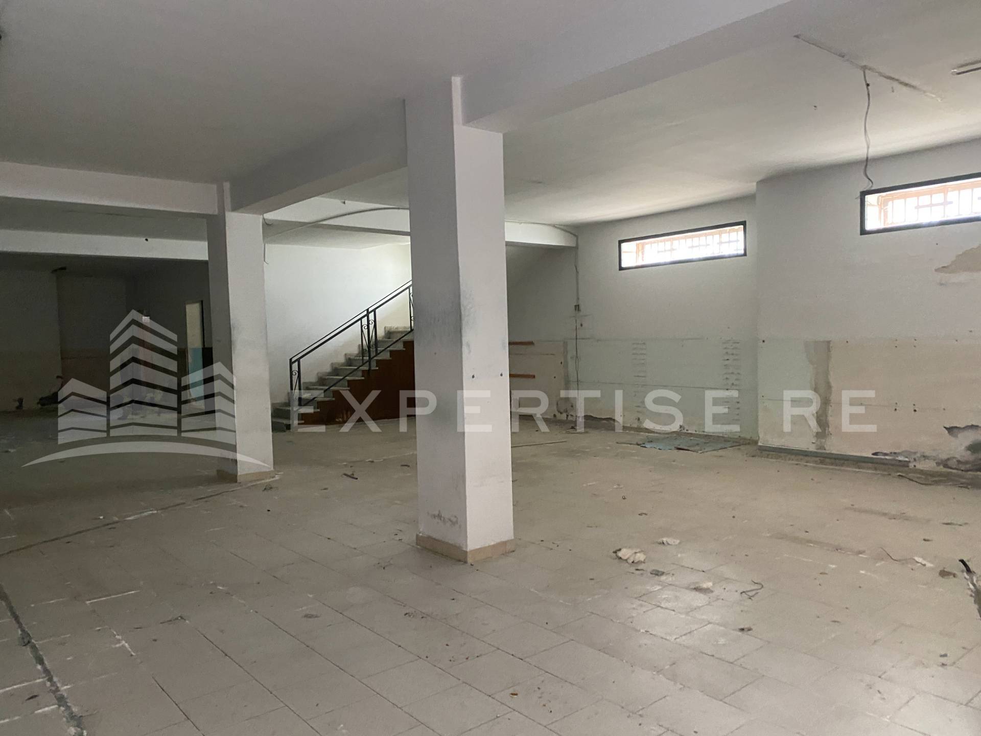 Locale commerciale in vendita a Viagrande