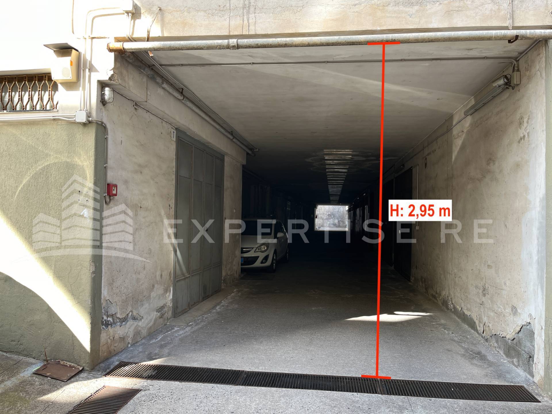 Deposito in vendita a Catania