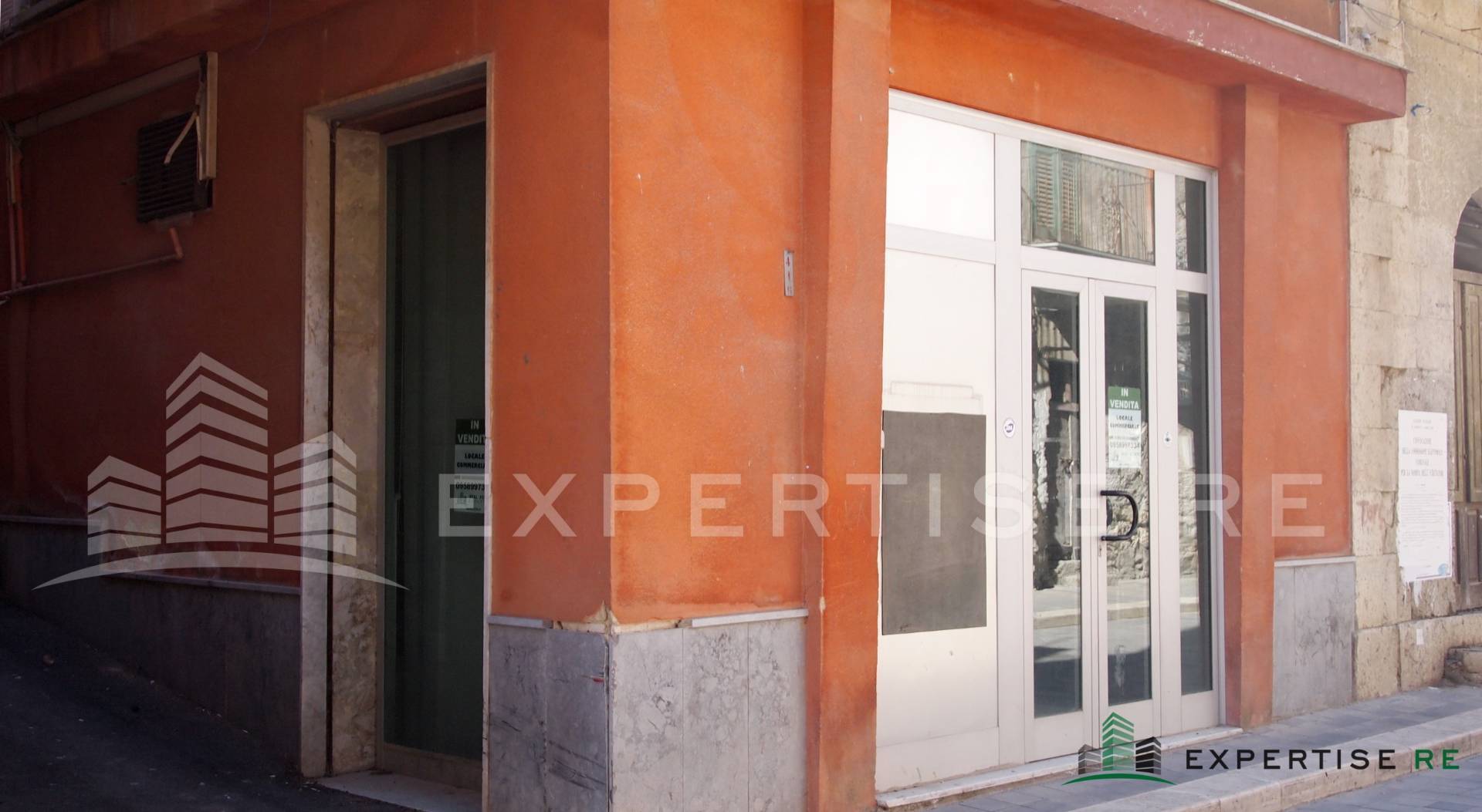 Locale commerciale in vendita a Castrofilippo