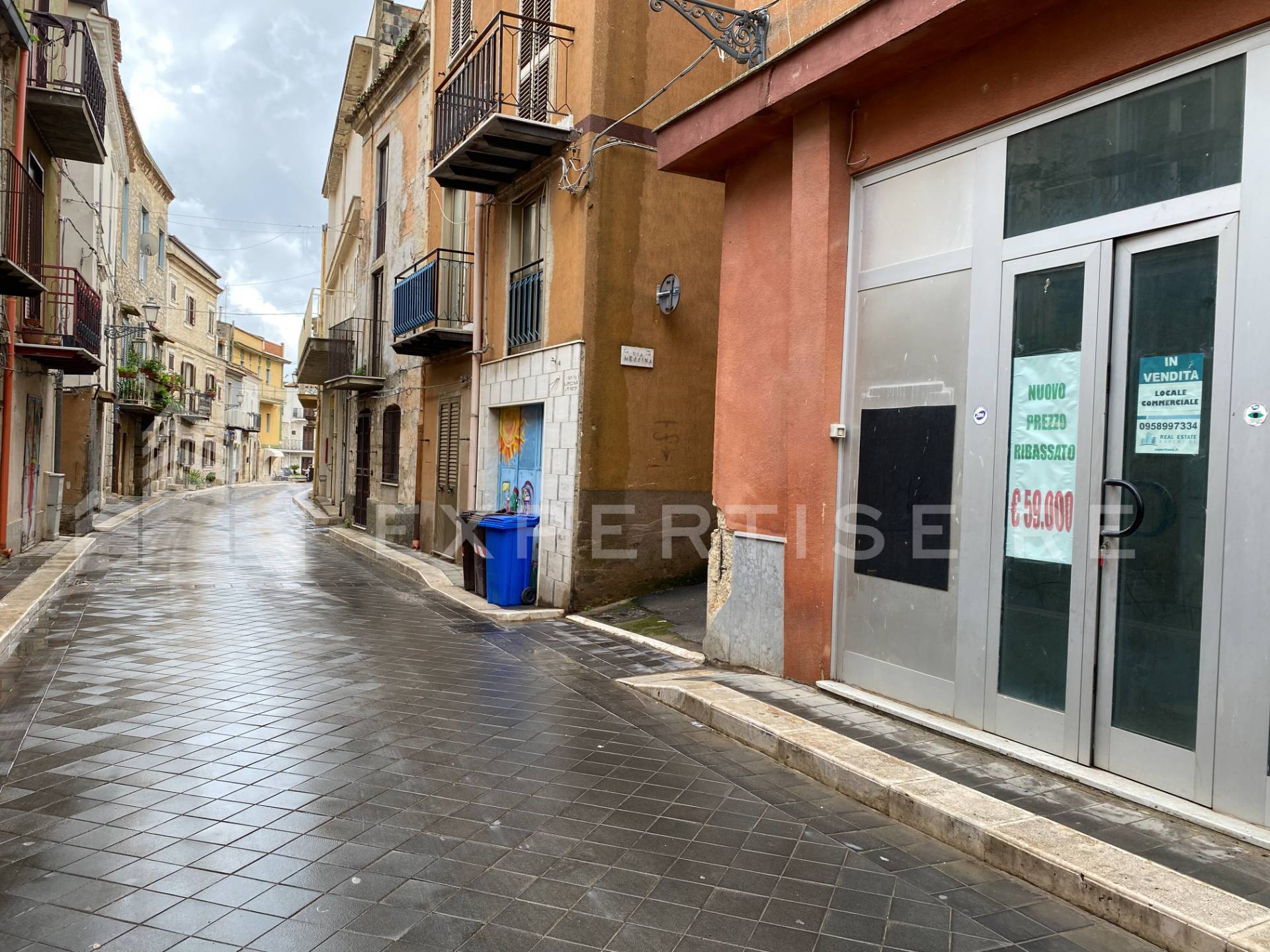 Locale commerciale in vendita a Castrofilippo