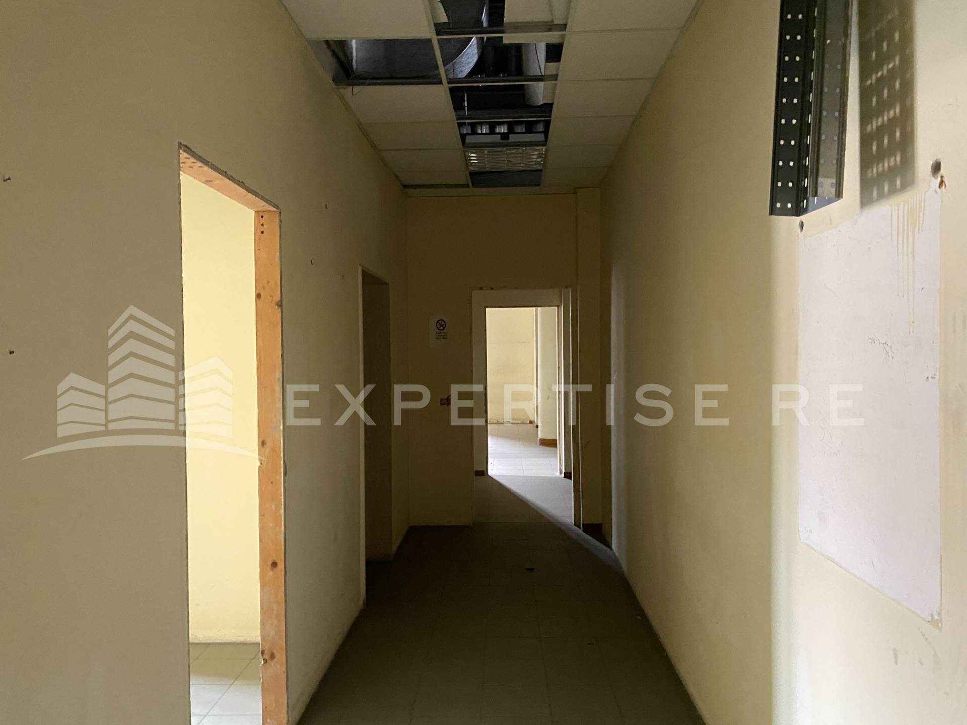 Intero stabile commerciale in vendita a Catania, Zona centro