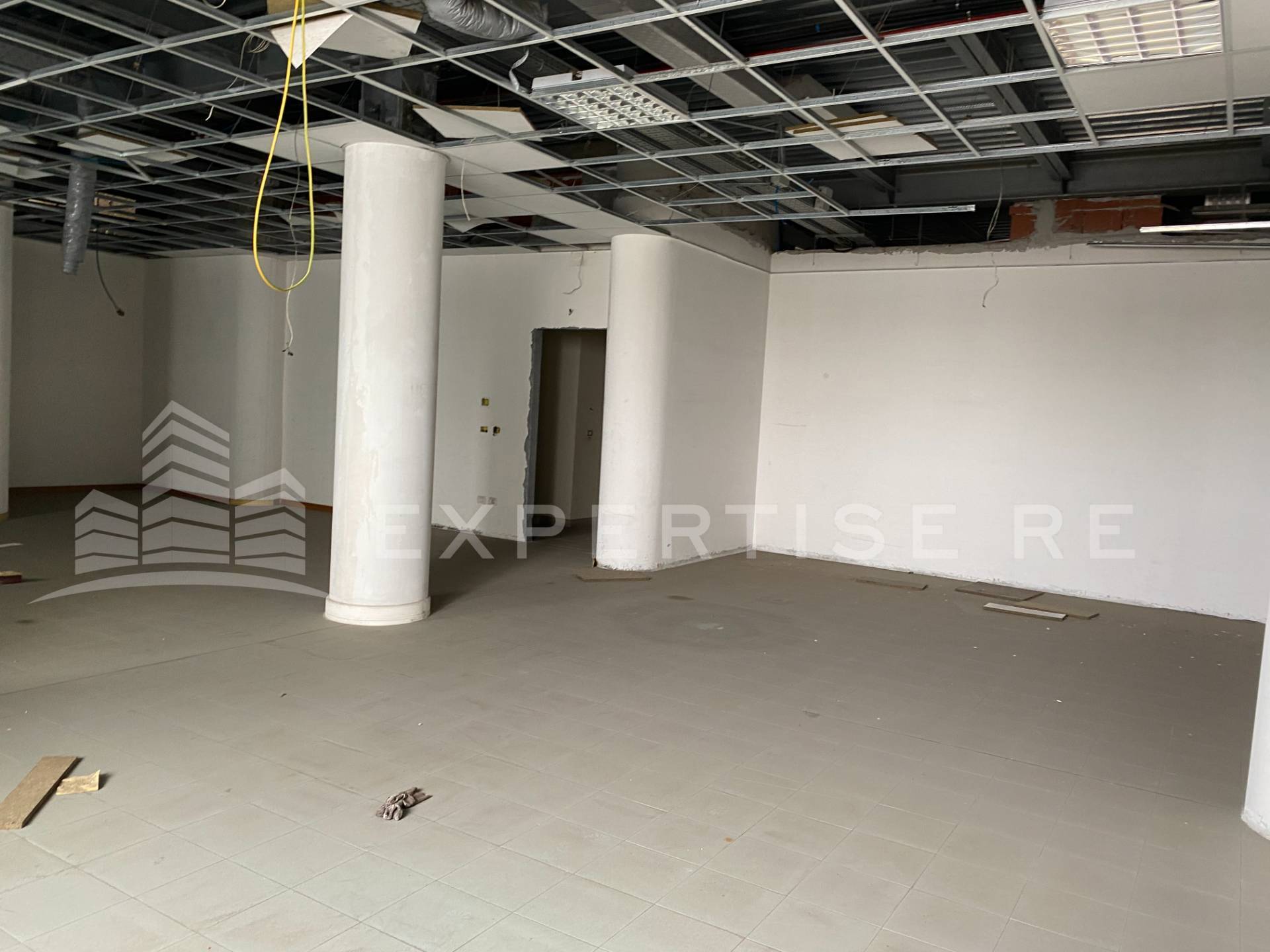 Intero stabile commerciale in vendita a Catania, Zona centro