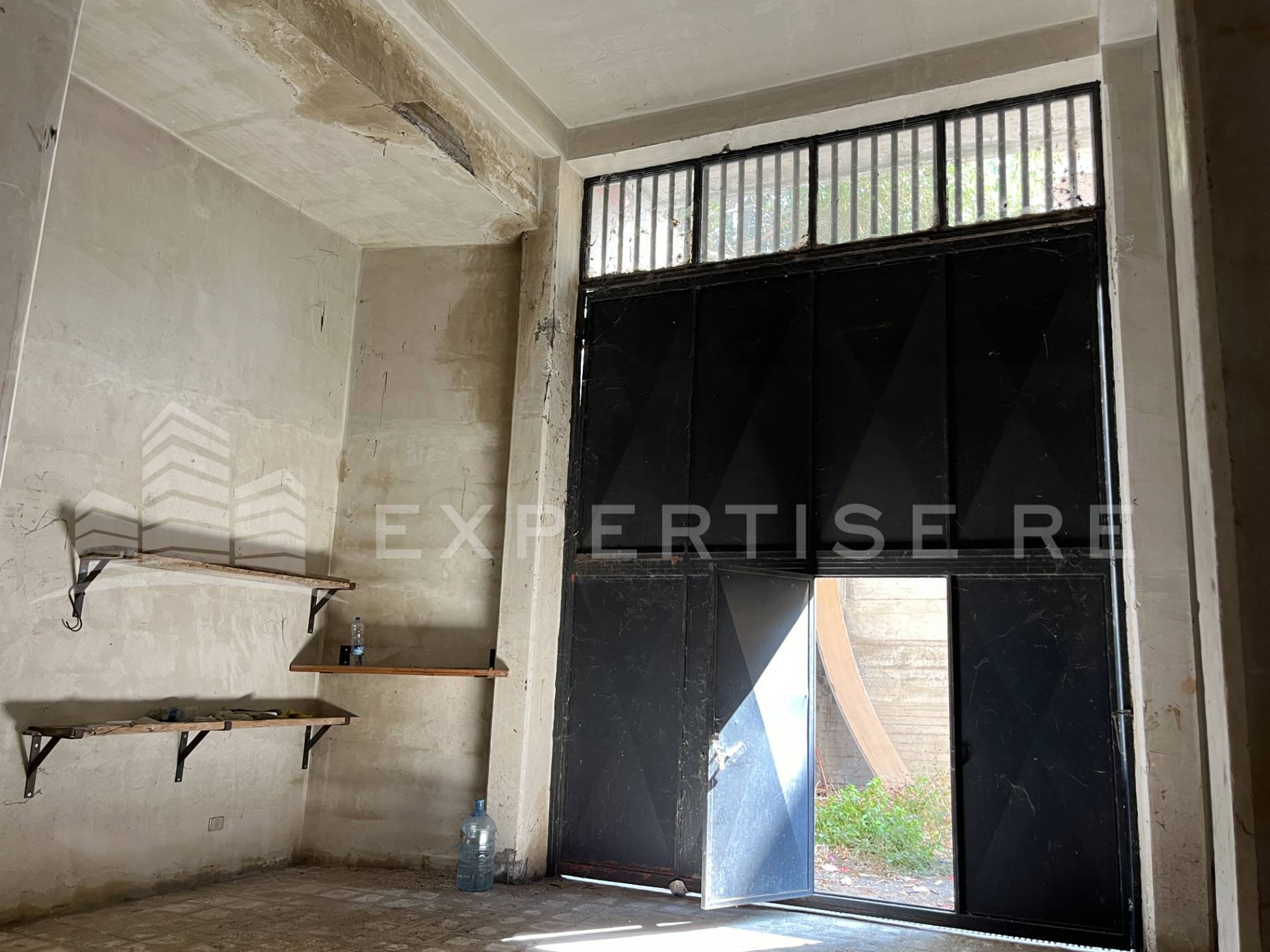 Deposito in vendita a Catania