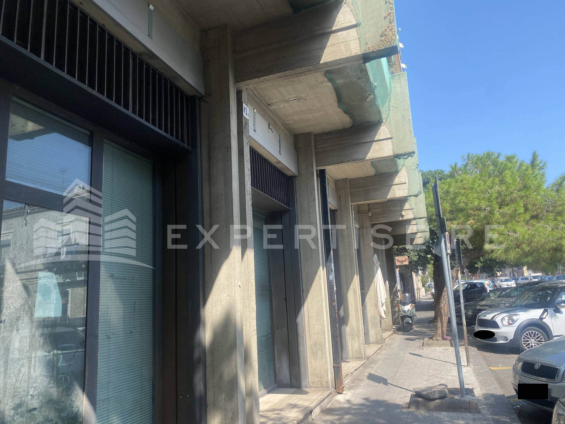 Locale commerciale in vendita a Catania