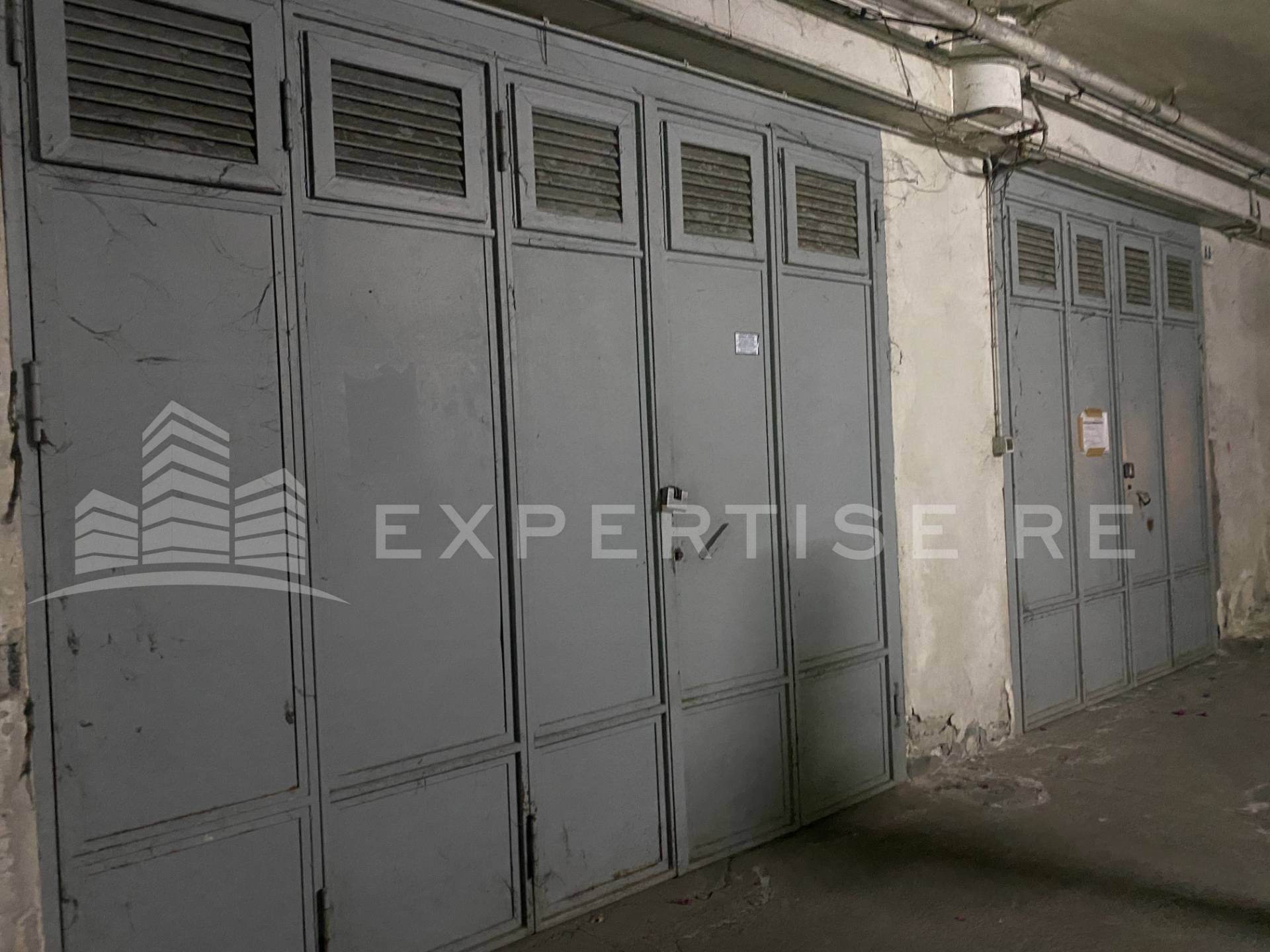 Deposito in vendita a Catania