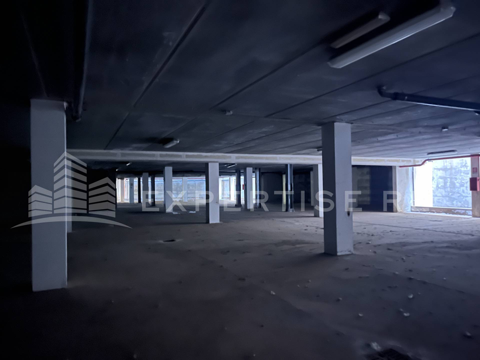 Locale commerciale in vendita a Catania, Librino