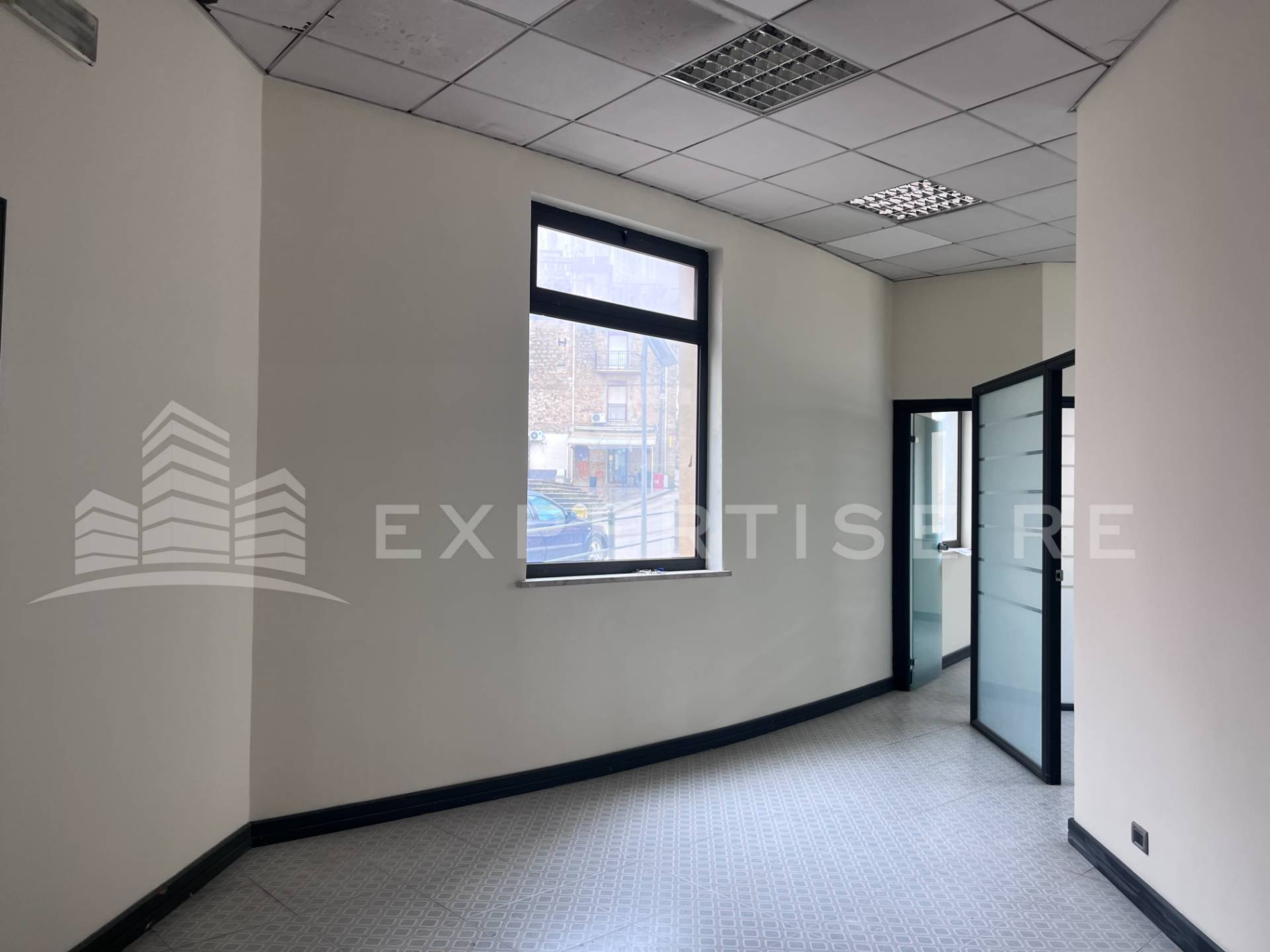 Locale commerciale in vendita a Montemaggiore Belsito