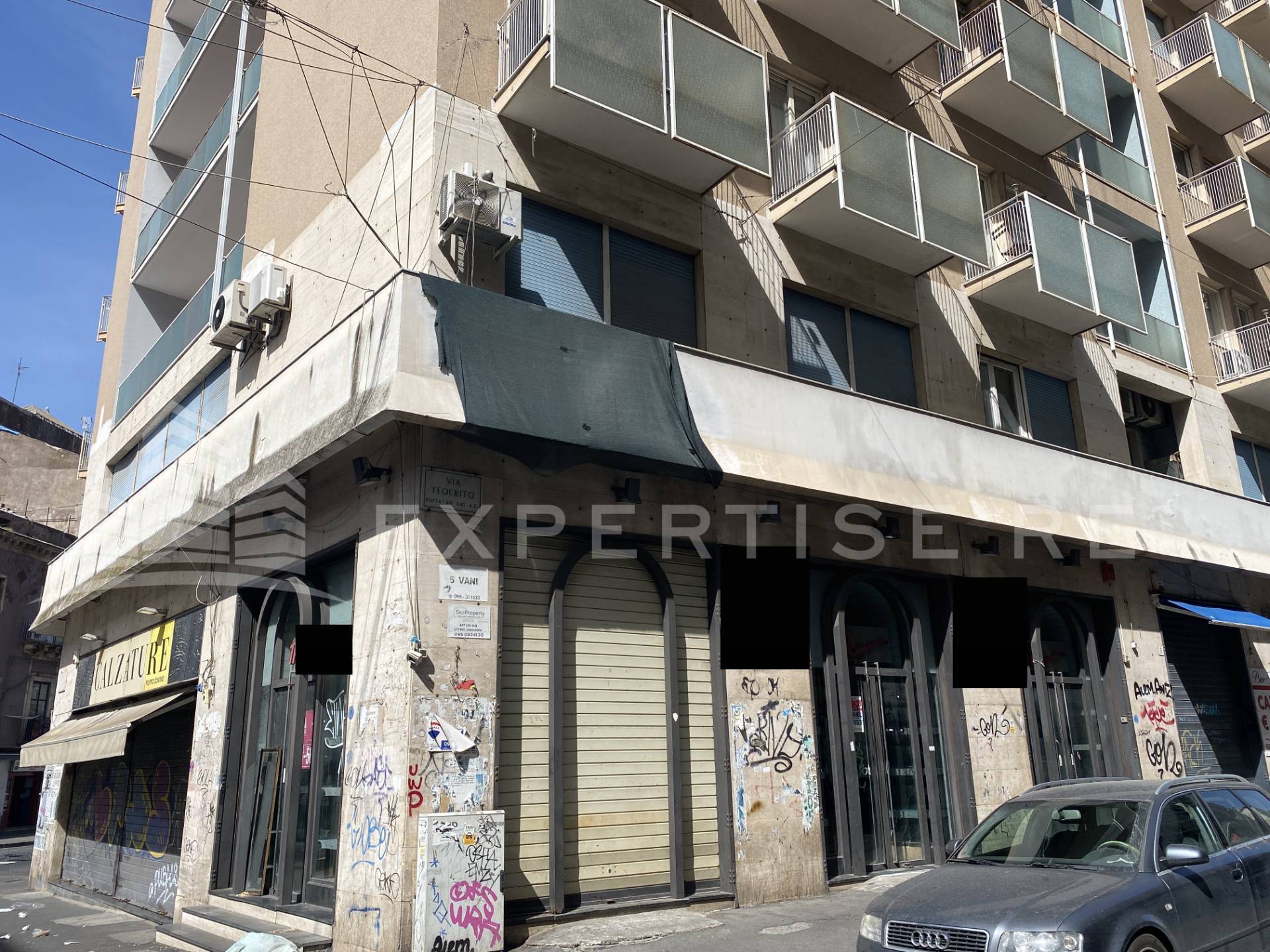 Locale commerciale in vendita a Catania