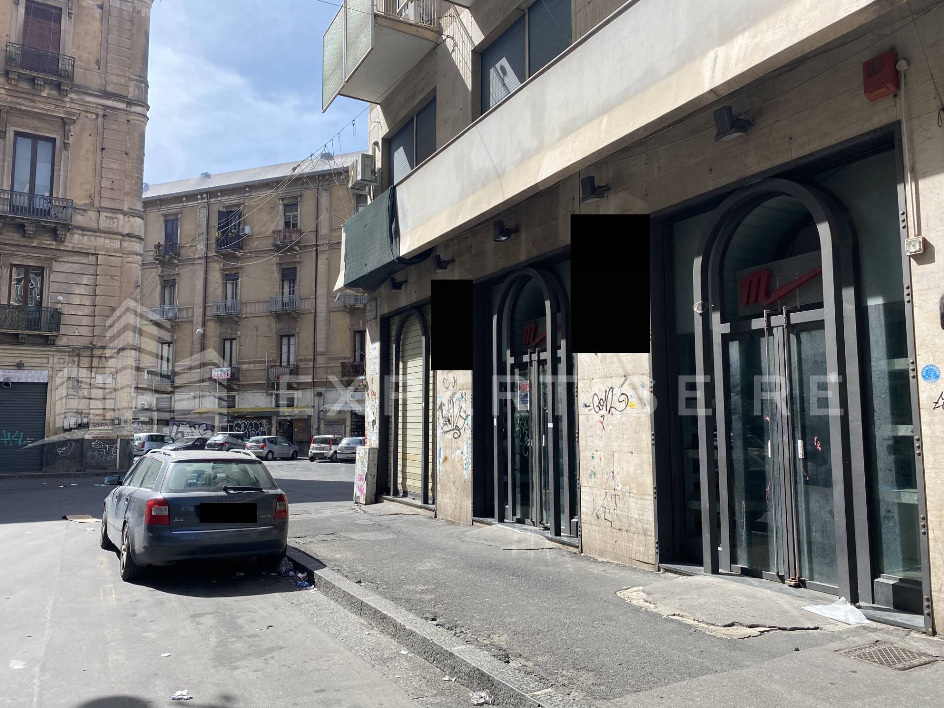 Locale commerciale in vendita a Catania