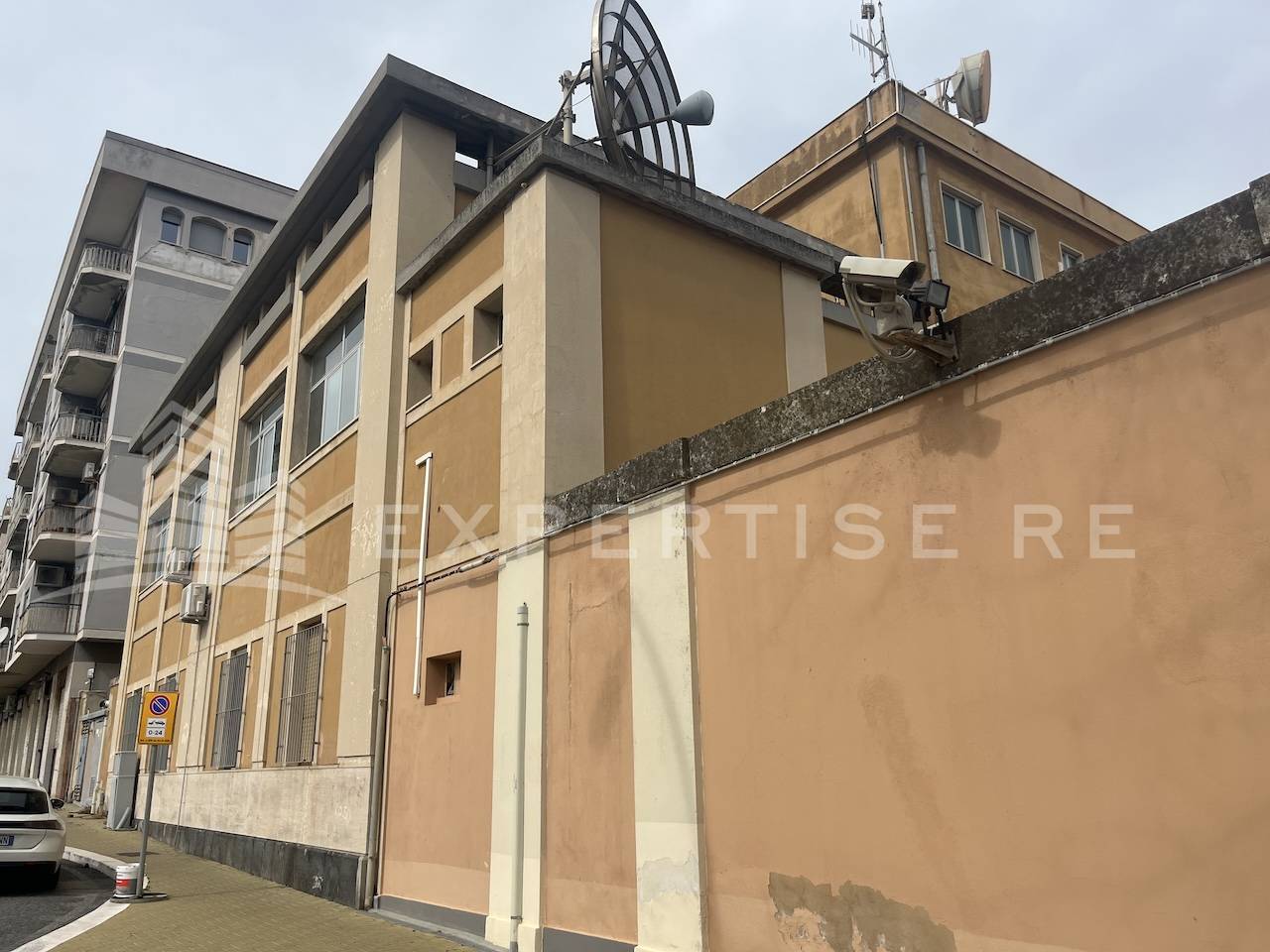 Industriali a reddito in vendita a Messina, Centro