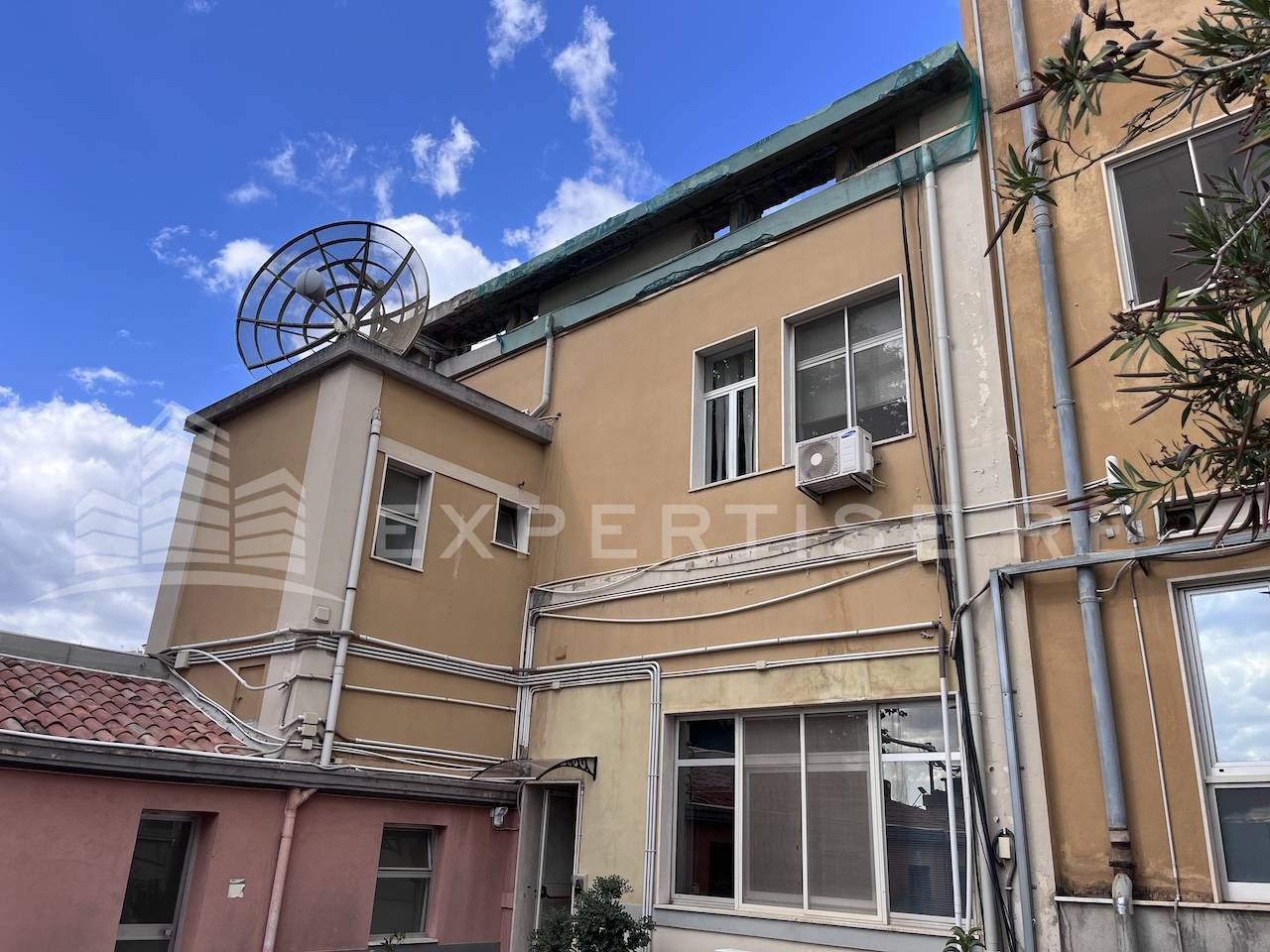 Industriali a reddito in vendita a Messina, Centro