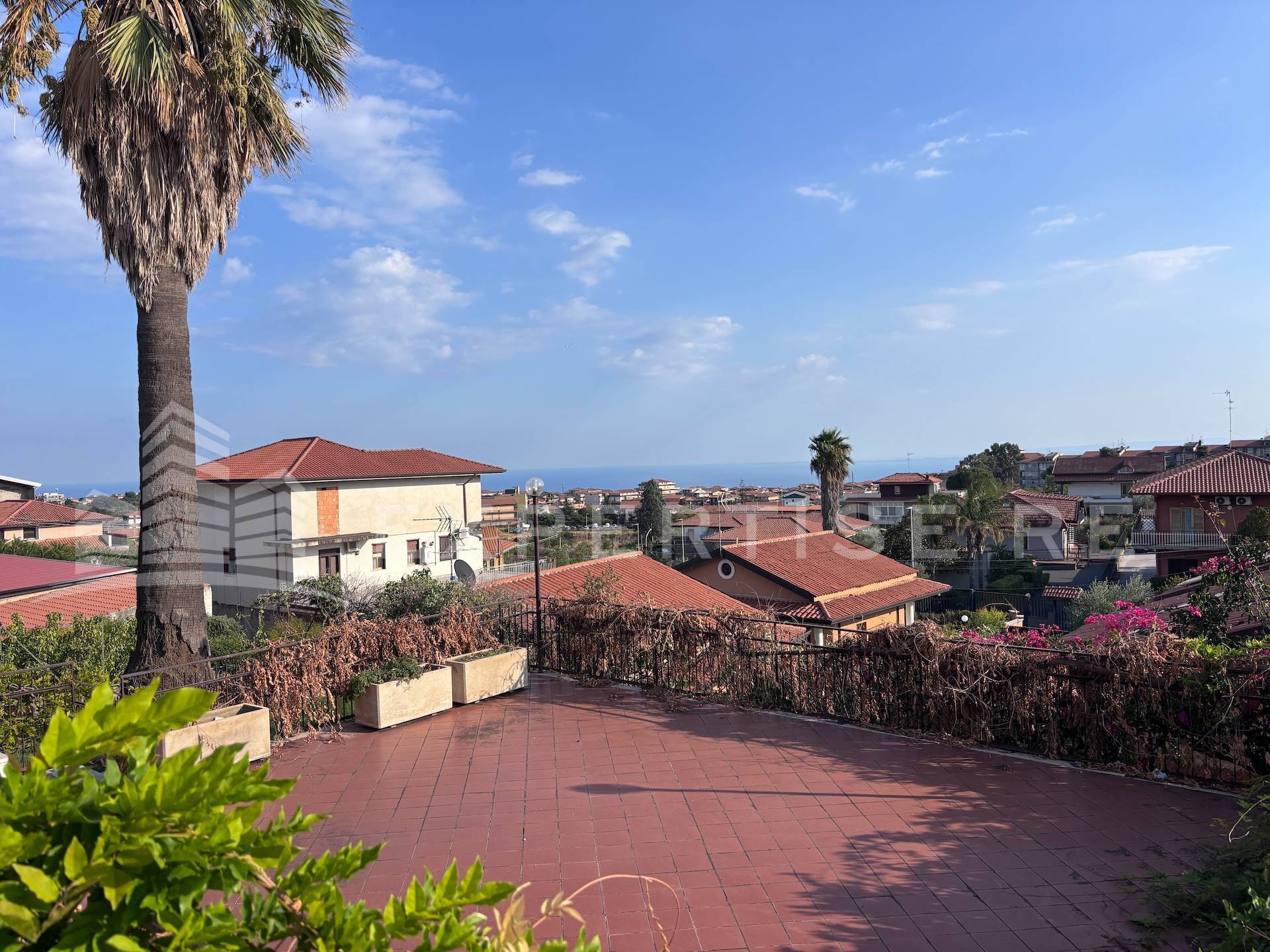 Intero stabile residenziale in vendita a Mascalucia