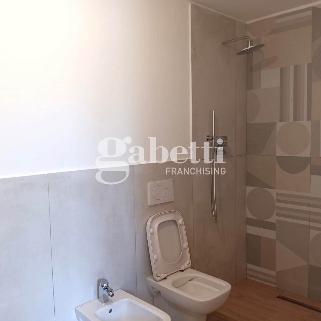 Quadrilocale con giardino a Scandicci