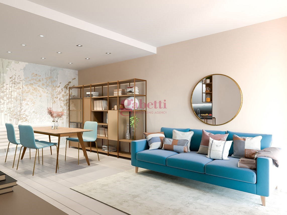 Trilocale con box a Firenze