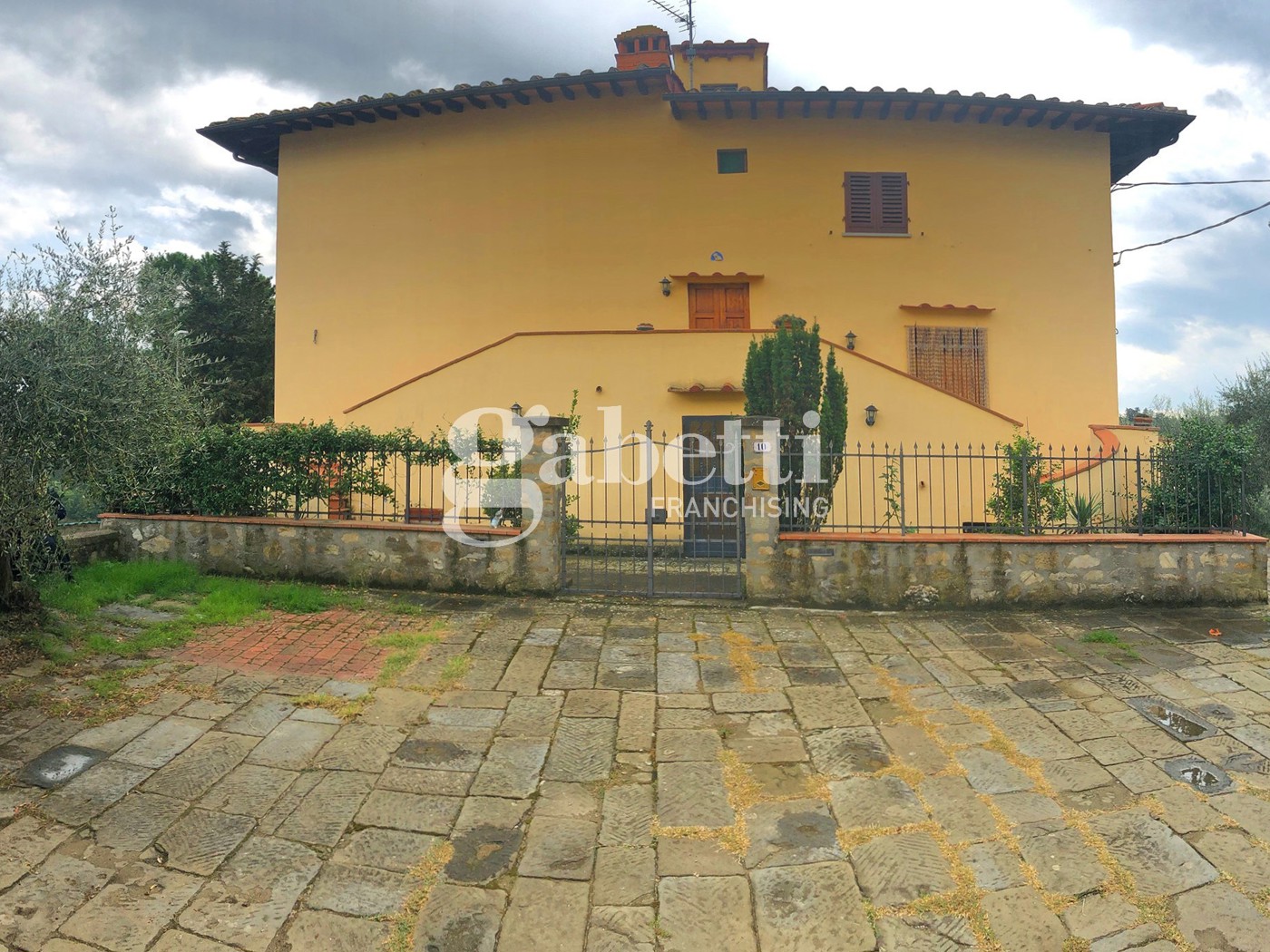 Casa indipendente con giardino a Lastra a Signa