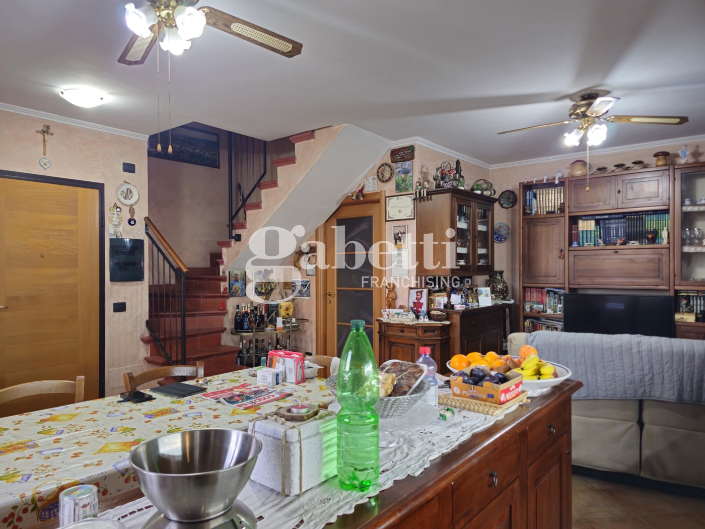 Appartamento con box a Scandicci