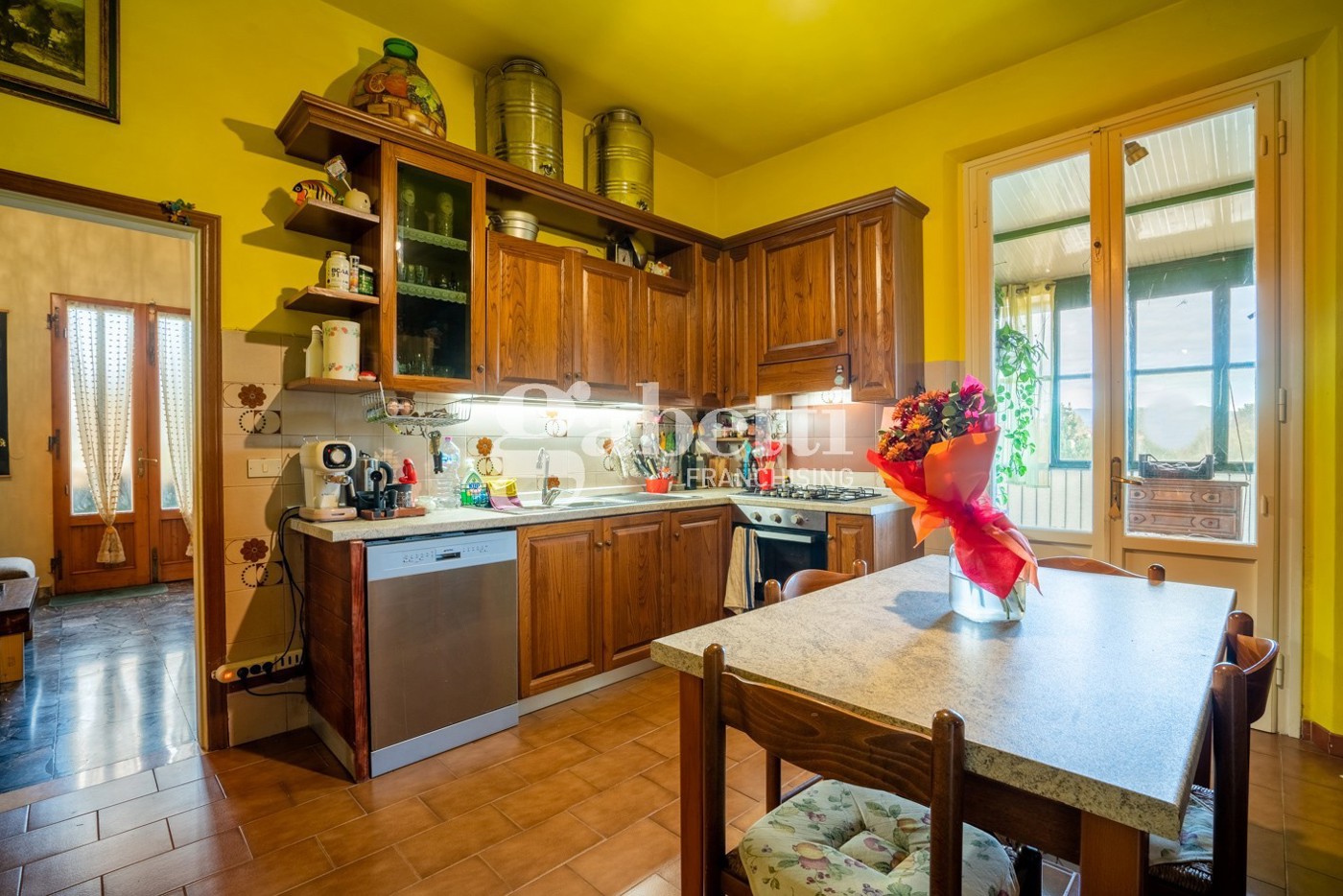 Quadrilocale con giardino a Scandicci