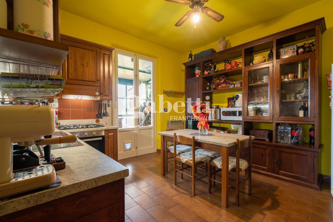 Quadrilocale con giardino a Scandicci