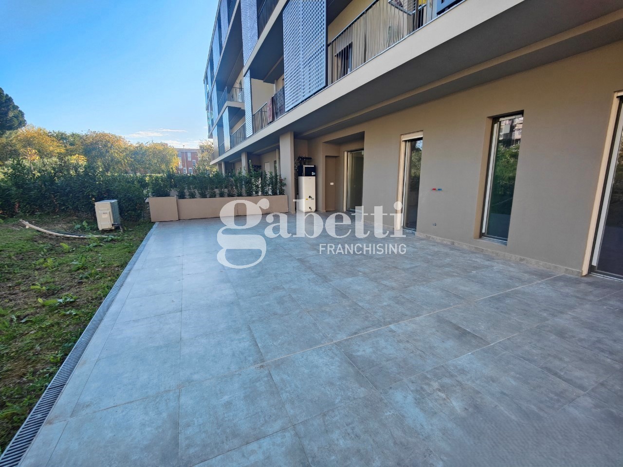 Trilocale con giardino a Firenze