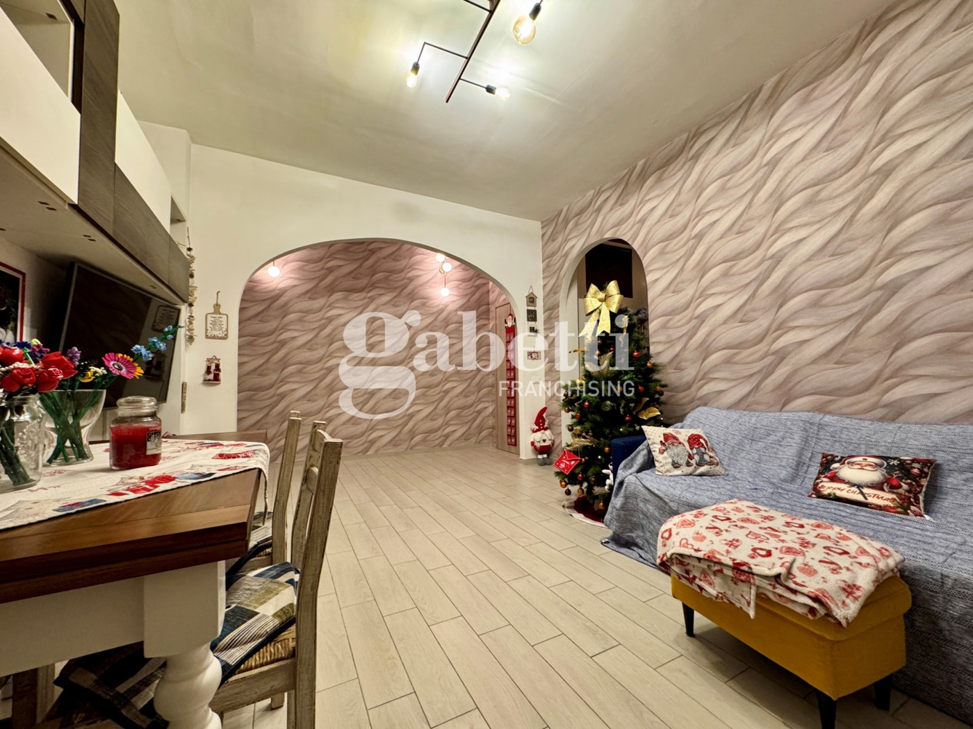 Quadrilocale con box a Scandicci