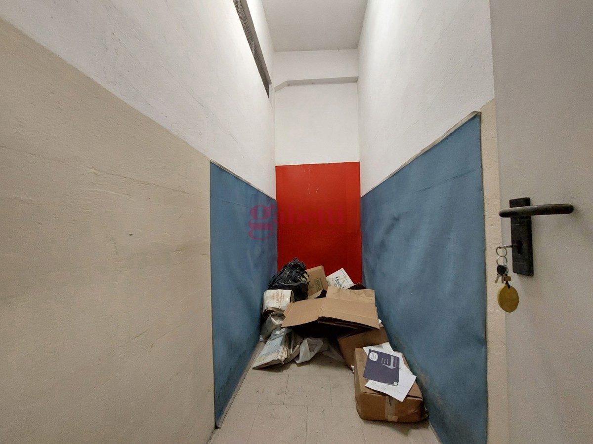Box/Garage 15mq in vendita a Firenze