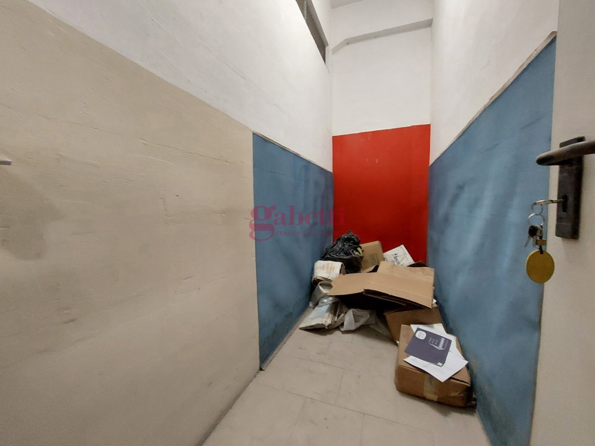 Box/Garage 15mq in vendita a Firenze