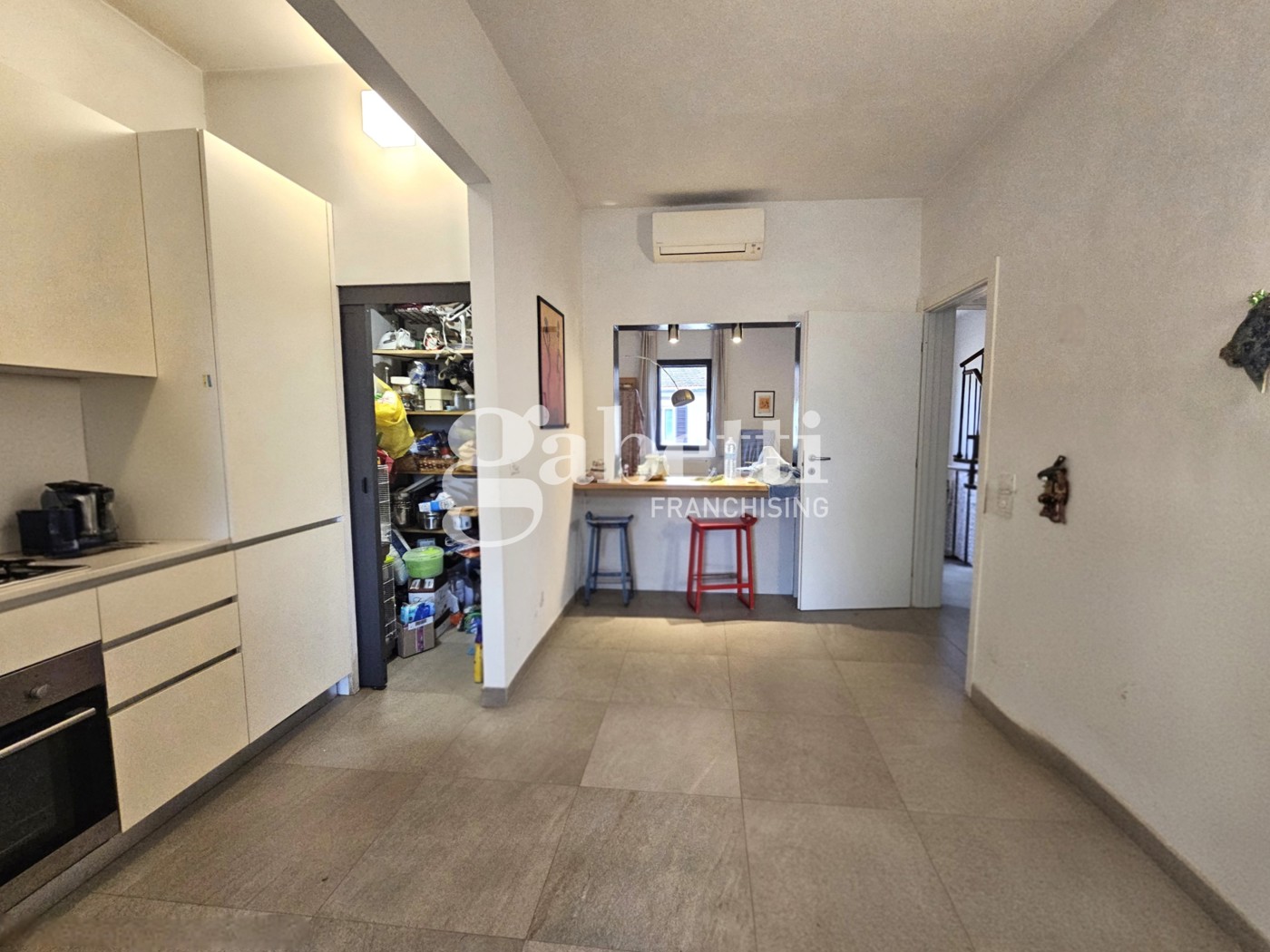 Appartamento con box a Firenze