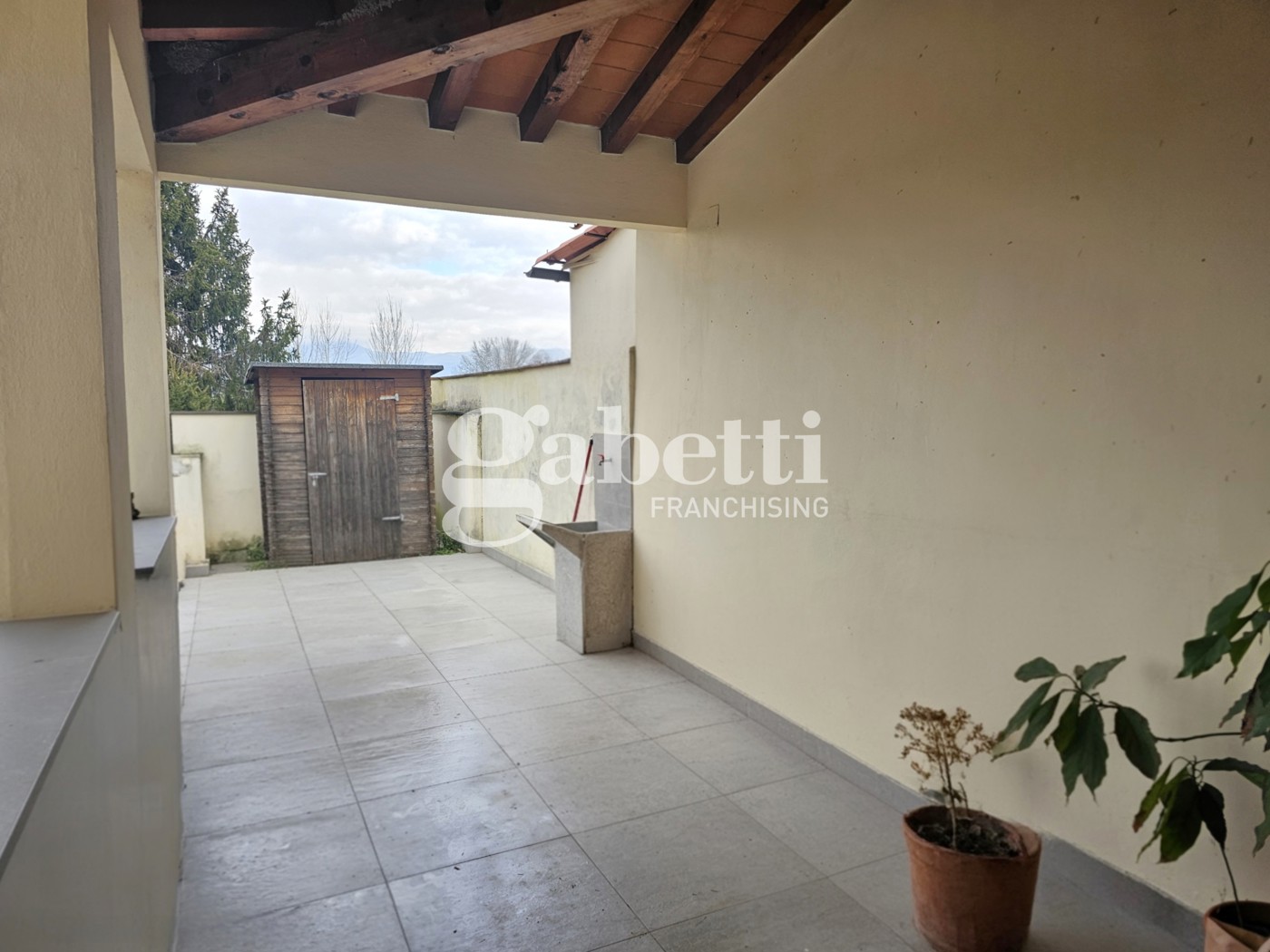 Appartamento con box a Firenze