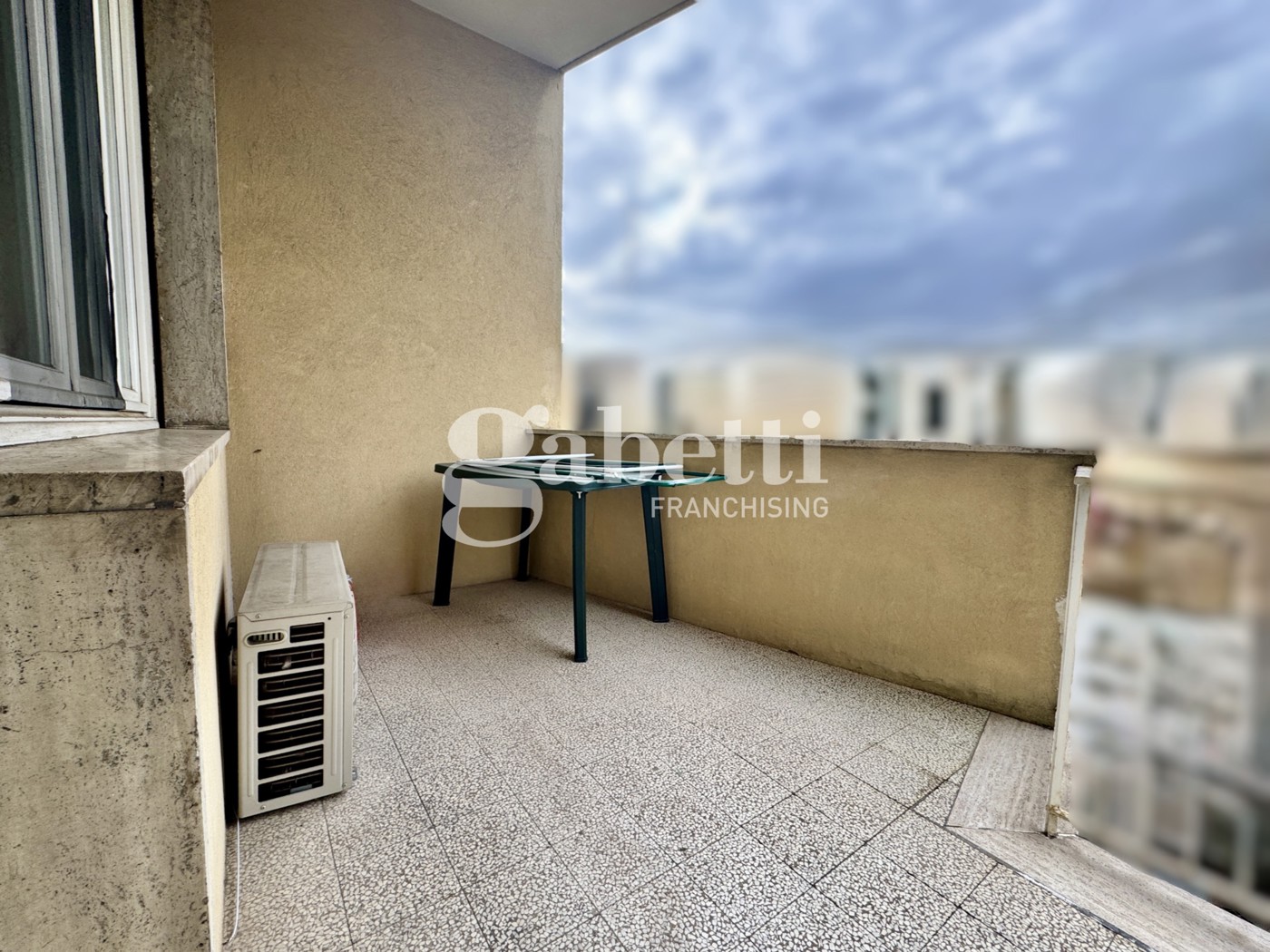 Trilocale ristrutturato a Firenze