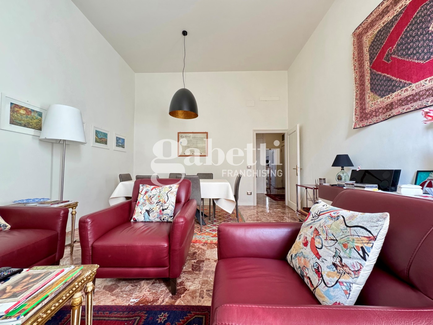 Quadrilocale ristrutturato a Firenze