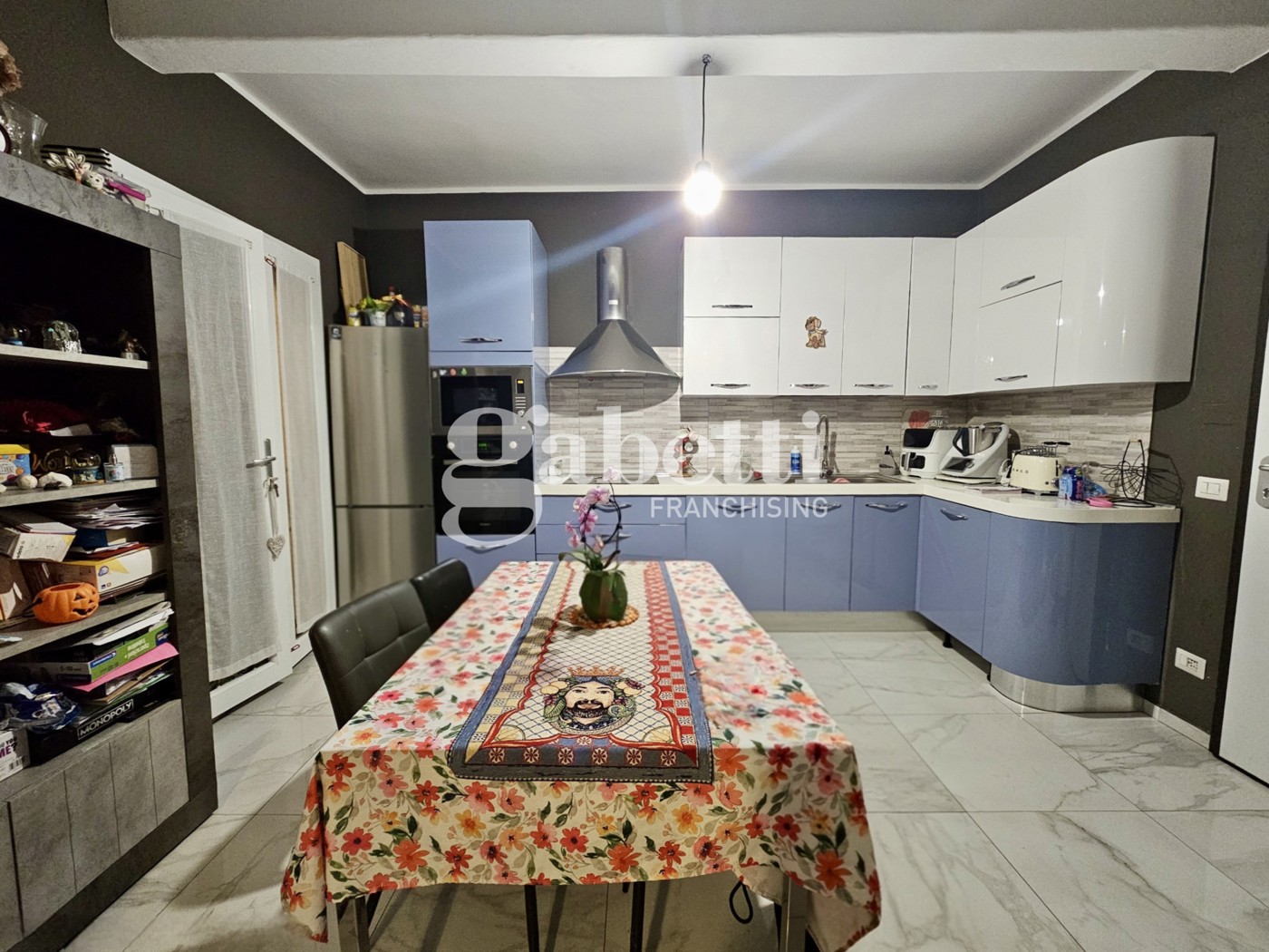 Quadrilocale in vendita a Firenze