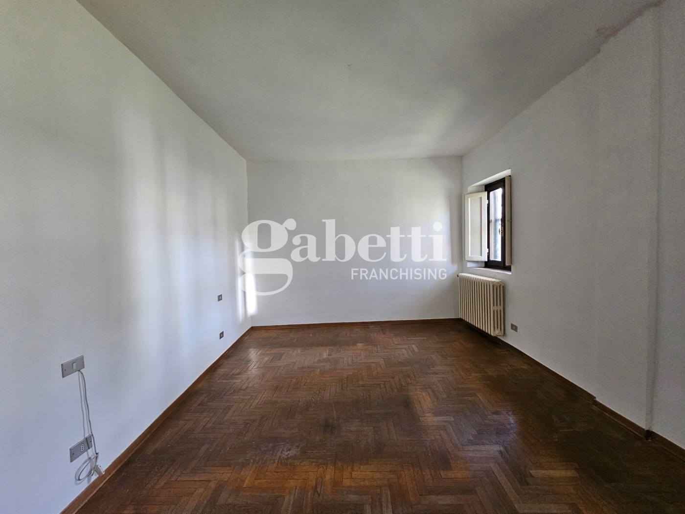 Appartamento da ristrutturare a Scandicci