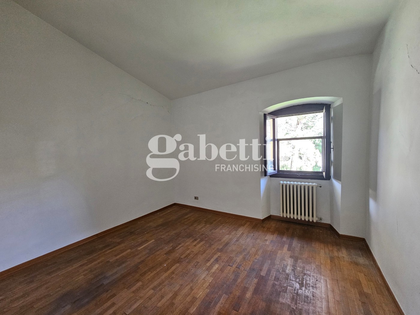 Appartamento da ristrutturare a Scandicci