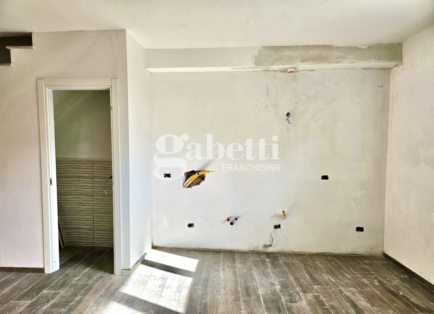 Trilocale nuovo a Firenze