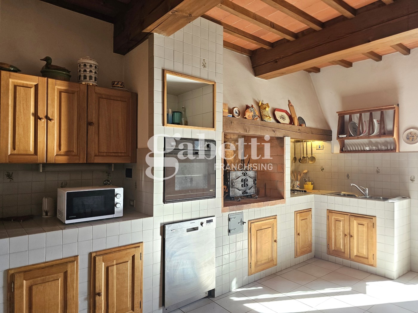 Appartamento con giardino a Scandicci