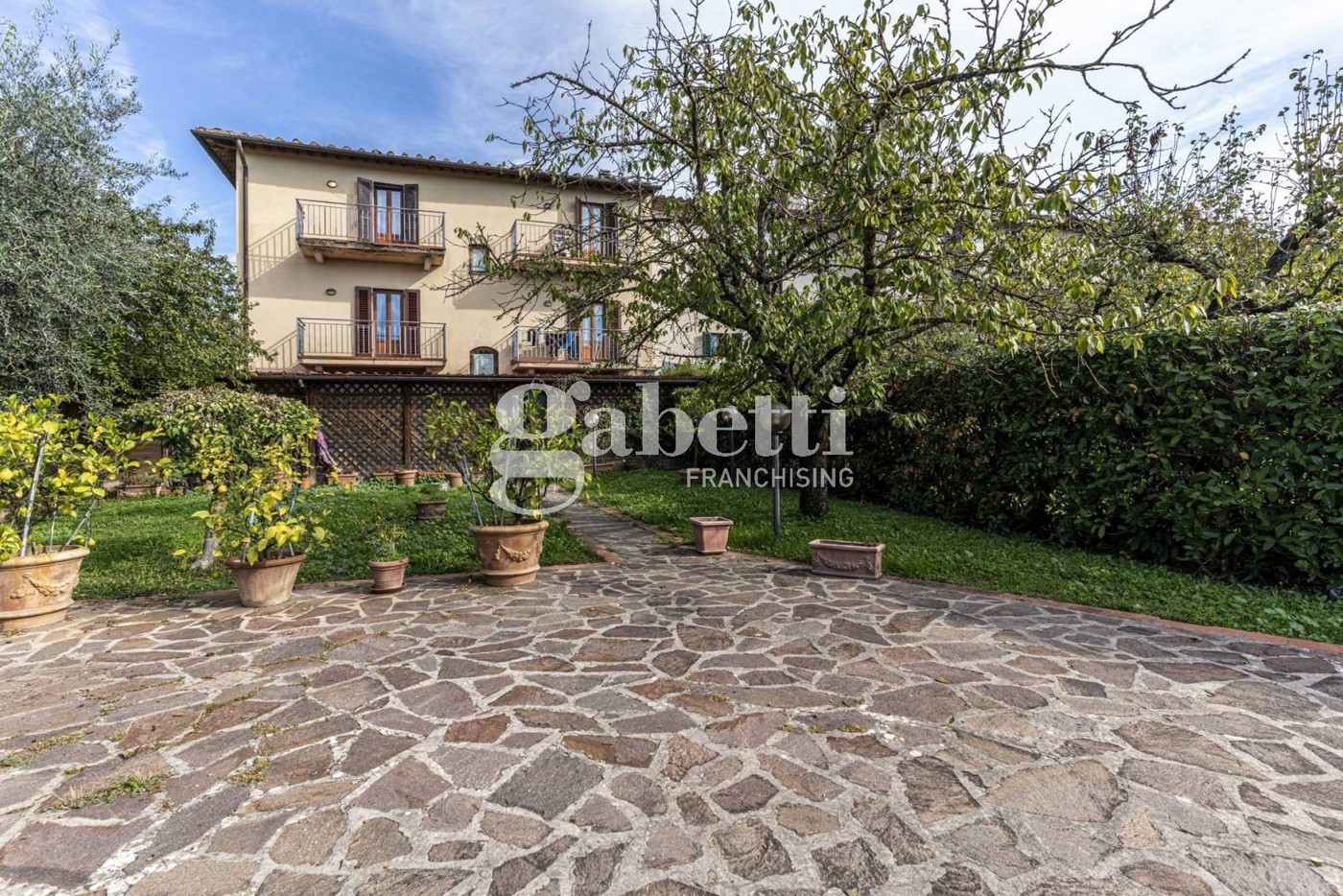 Appartamento con giardino a San Casciano in Val di Pesa