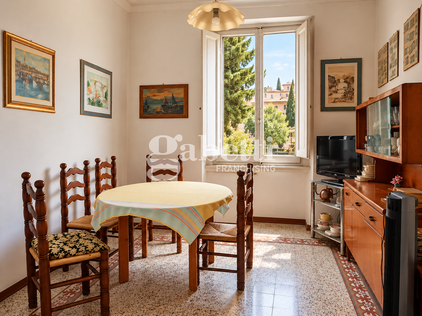 Quadrilocale in vendita a Firenze