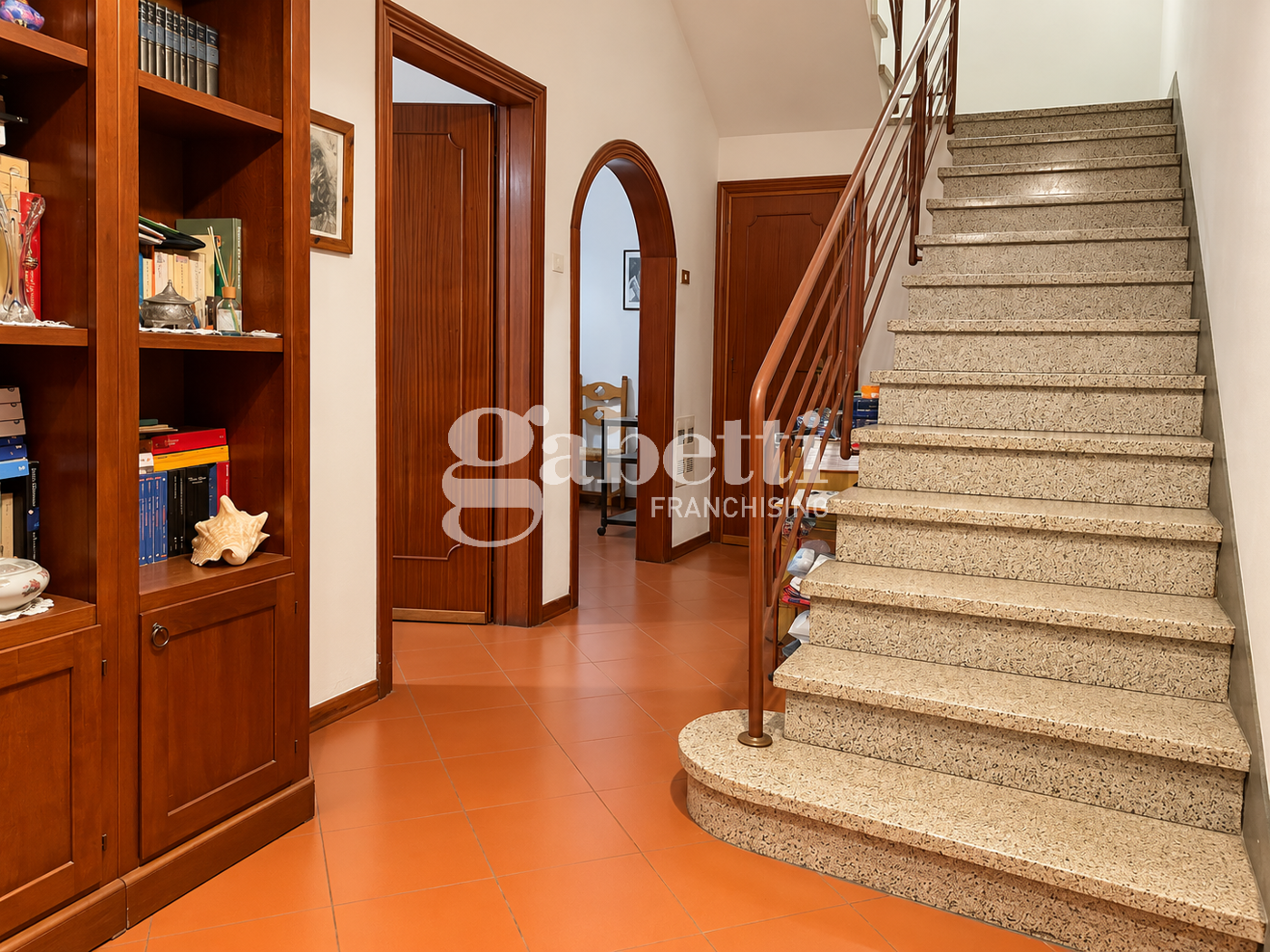 Casa indipendente con giardino a Prato
