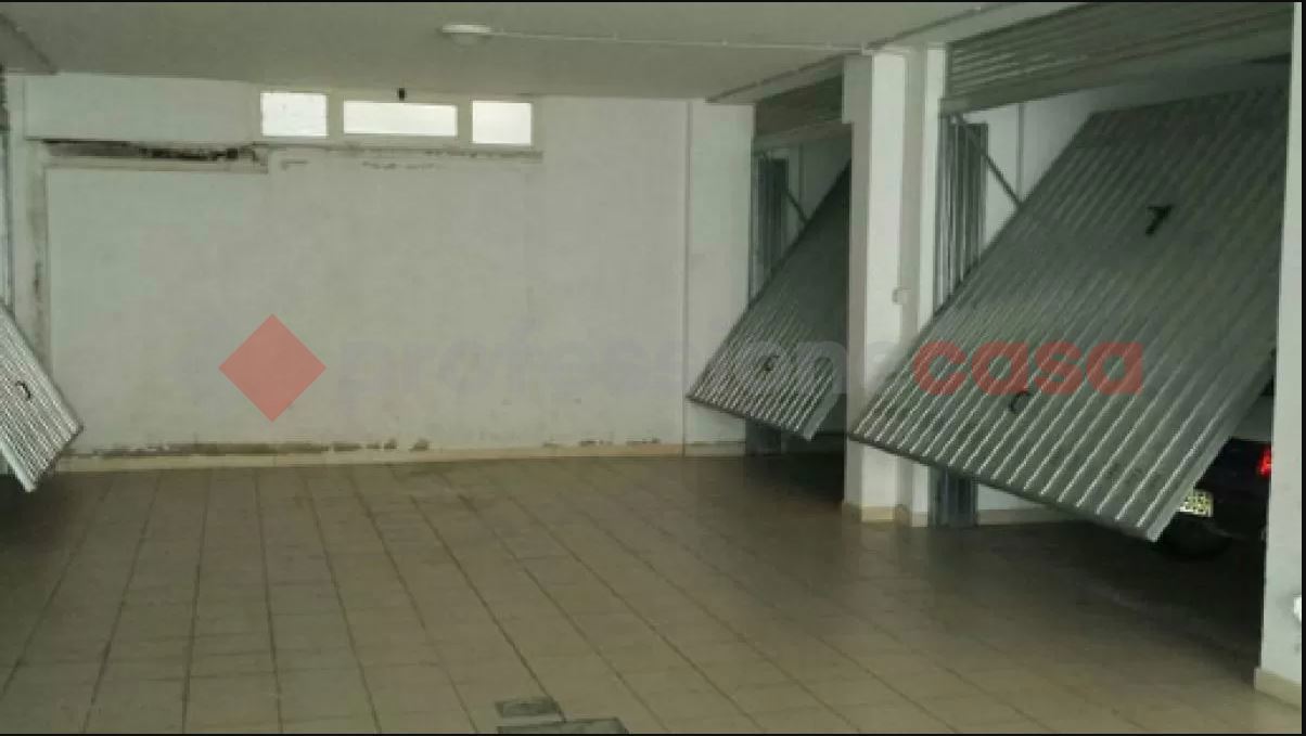 Box/Garage 19mq in vendita a Busto Garolfo
