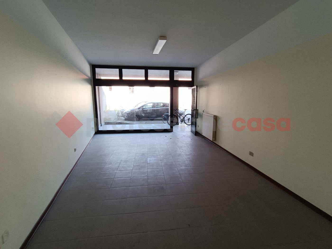 Negozio in vendita a Busto Garolfo