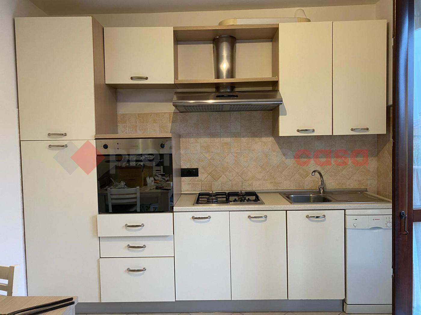 Bilocale arredato in affitto a Dairago