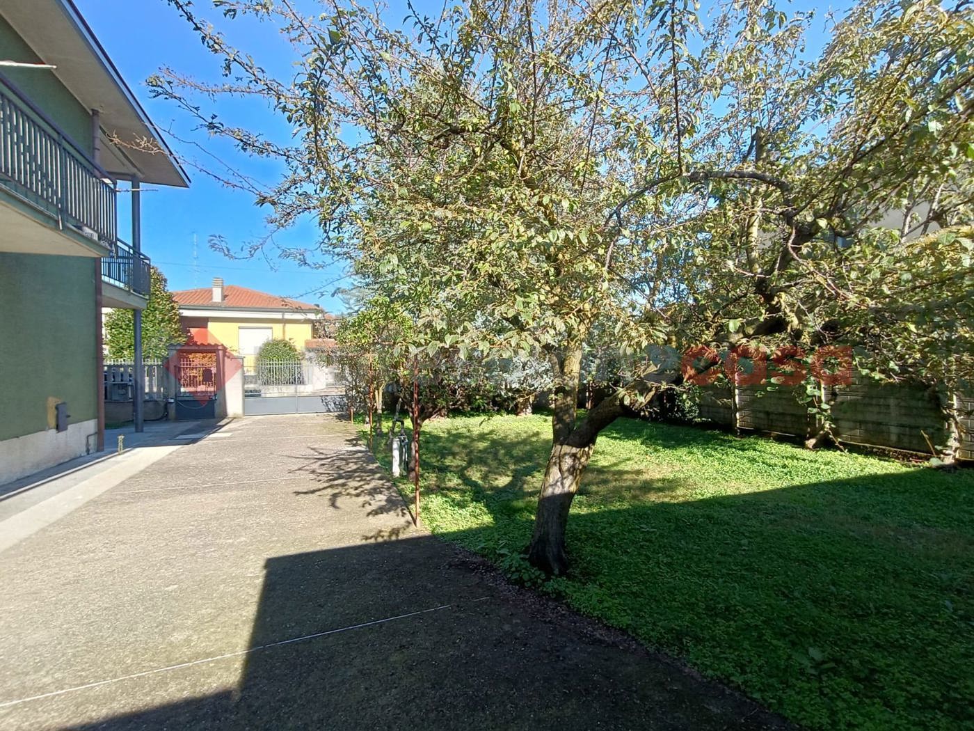 Trilocale in vendita a Busto Garolfo