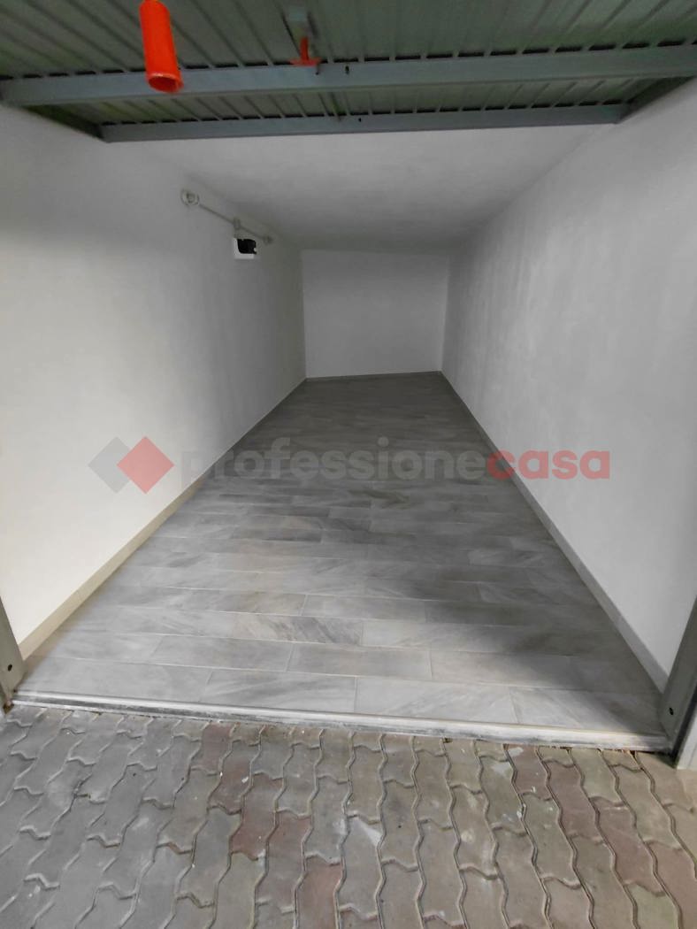 Box/Garage 21mq in affitto a Busto Garolfo