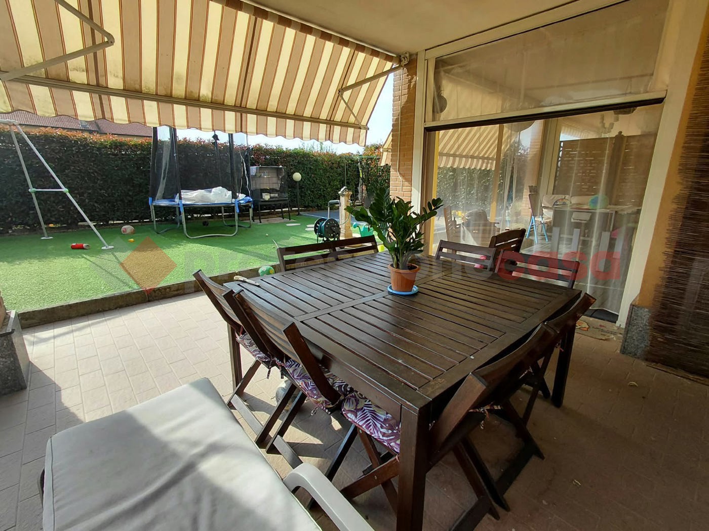 Trilocale con giardino a Arconate