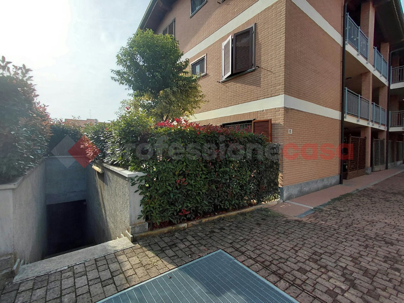 Trilocale con giardino a Arconate