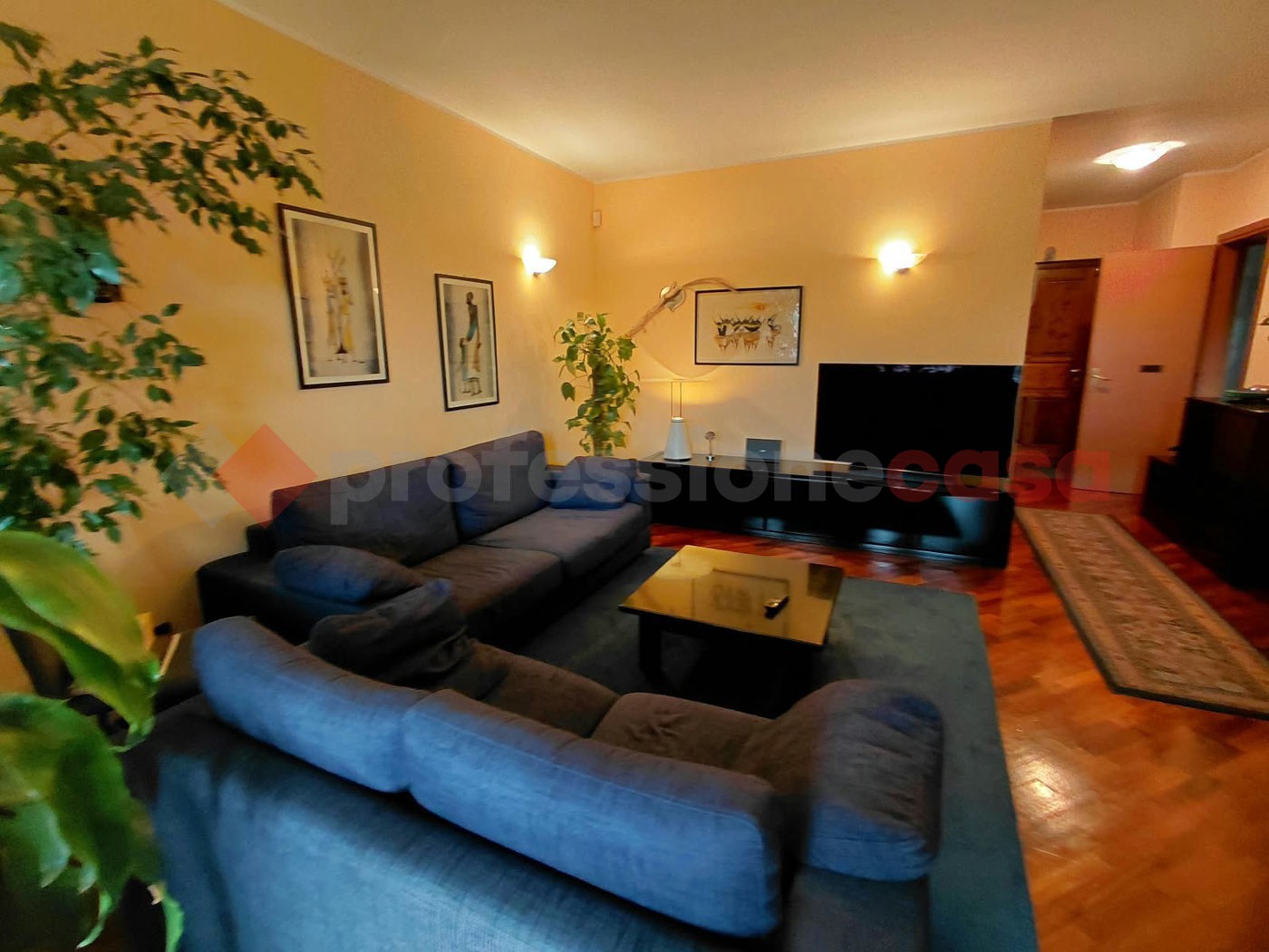 Villa con giardino a Arconate