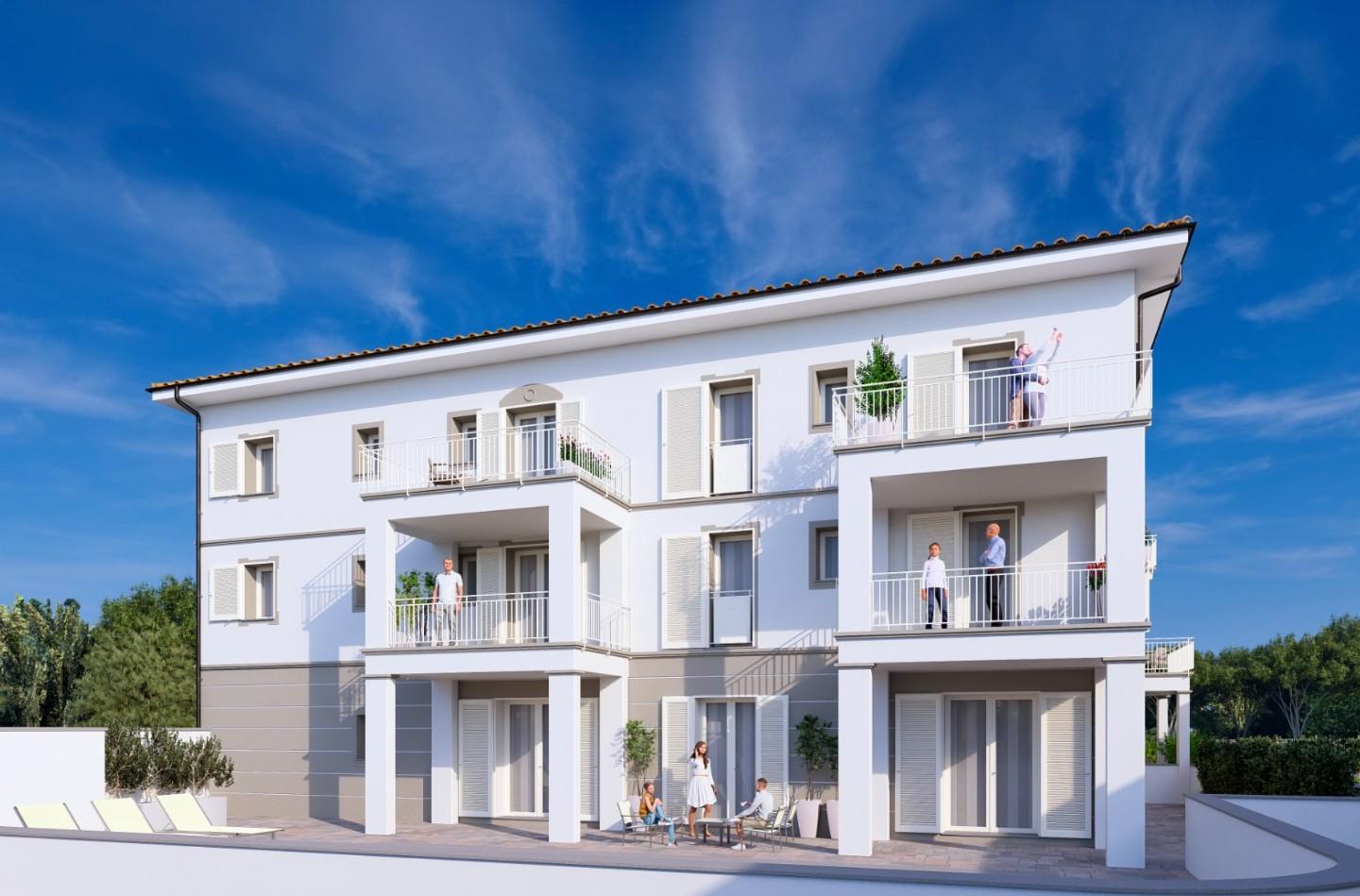 Trilocale nuovo, Cecina palazzaccio