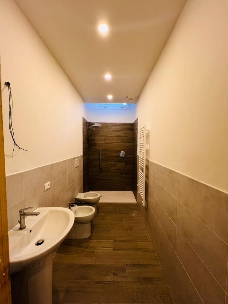 Trilocale con giardino, Cecina marina