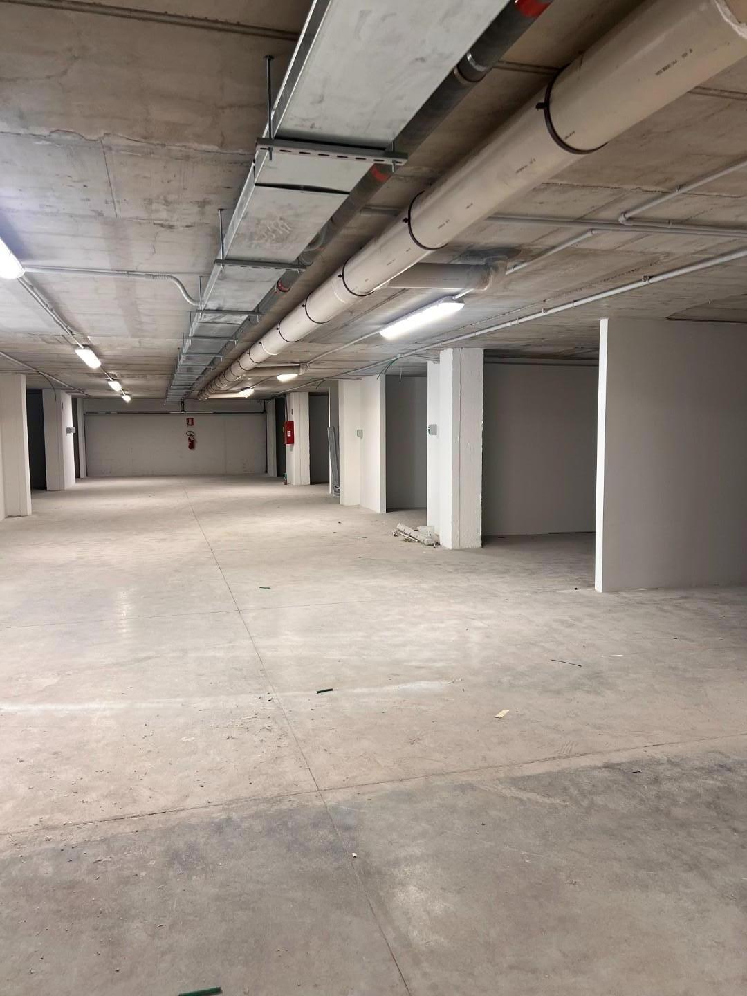Box/Garage 17mq ristrutturato a Cecina