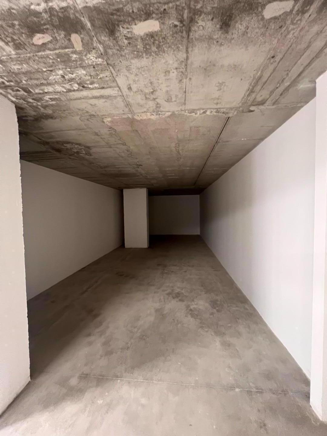 Box/Garage 17mq ristrutturato a Cecina